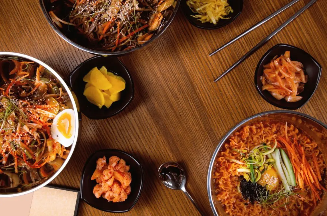 اشهر 10 اطباق كورية عليك تجربتها
